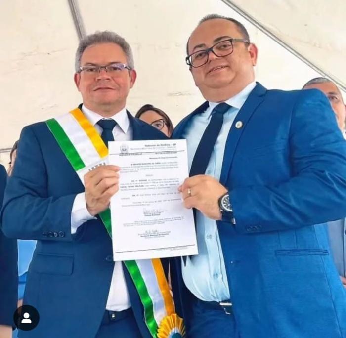 Secretário de Educação afirma que professores celetistas não têm direito a rescisão contratual