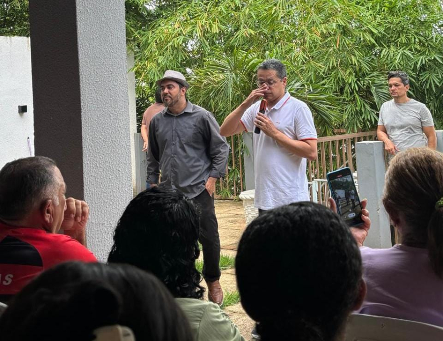 Dr. Adriano Mostra Força e Anuncia Sua Pré-Candidatura a Deputado Federal, Apresentando Seu Companheiro de Chapa Carlos Lula