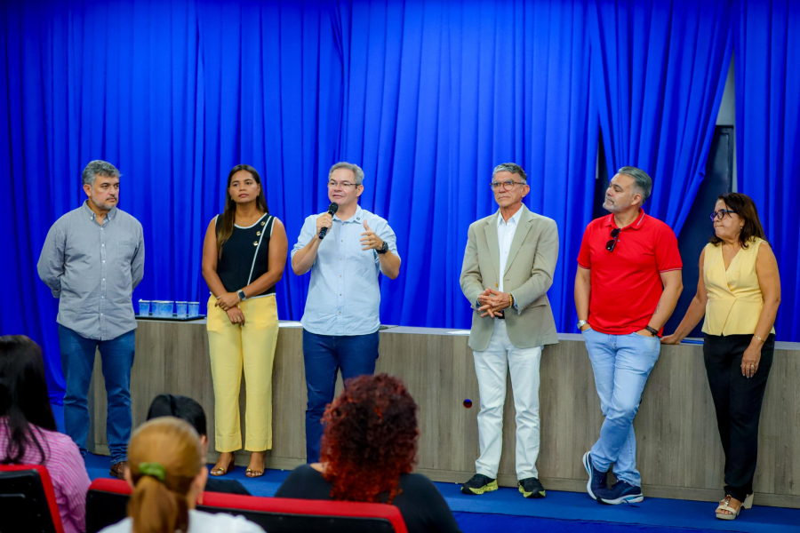 Prefeitura de Timon realiza encontro com gestores escolares para fortalecer a alfabetização