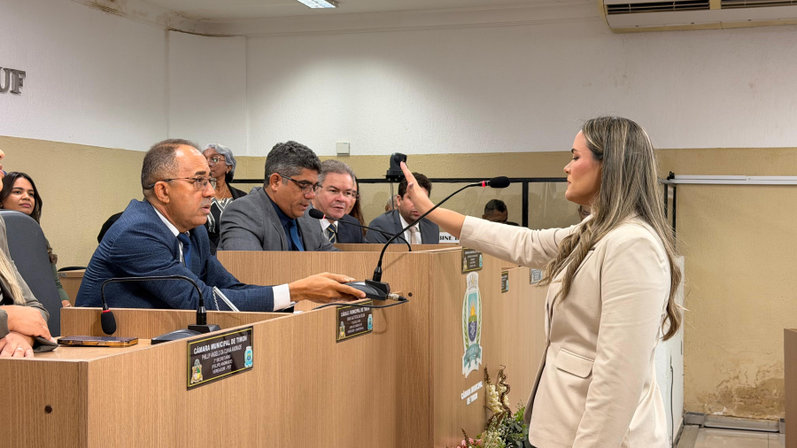 Posse da vereadora Kellyane Gedeon marca fortalecimento da representatividade feminina na Câmara de Timon