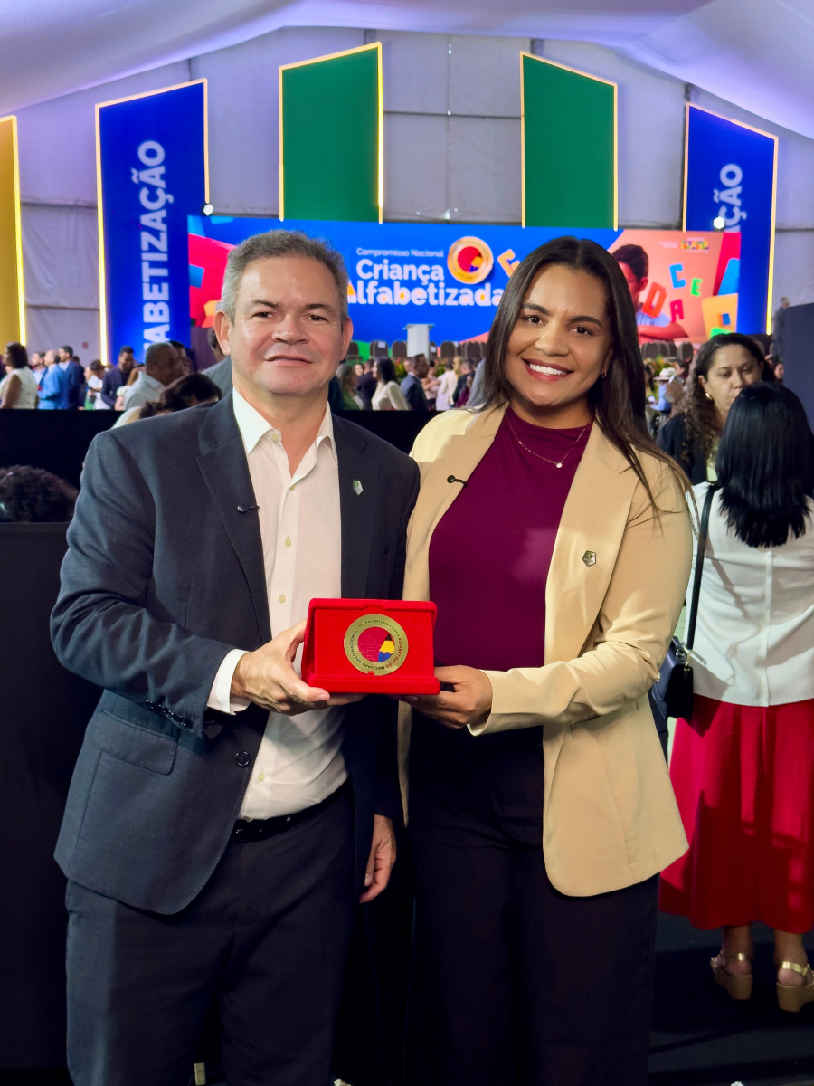 Timon recebe Selo Ouro em reconhecimento aos avanços na alfabetização