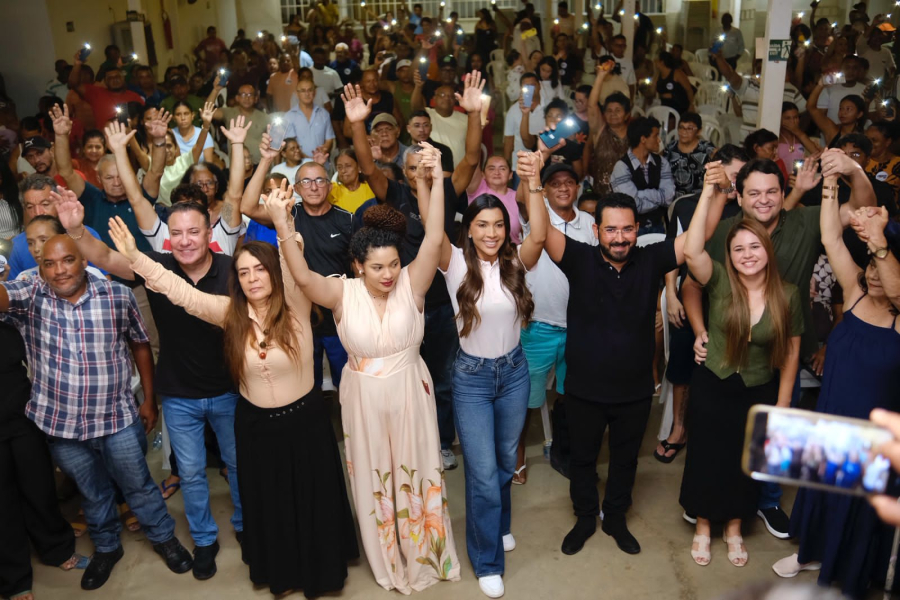 Fidel Castro Prepara uma Multidão para Recepcionar Larisa DP e Vanessa Marreca em Timon