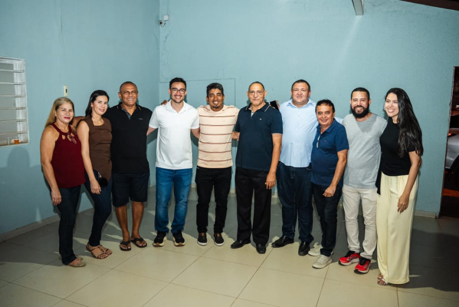 Vinícius Dias Recebe Apoio em Timon: Reunião Marcada e Articulada por Moisés da juventude com  Lideranças Políticas