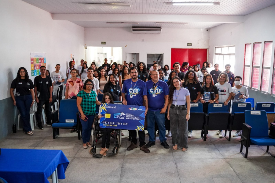 Com auxílio de R$ 800, 70 alunos do IEMA de Timon conseguem se manter na universidade